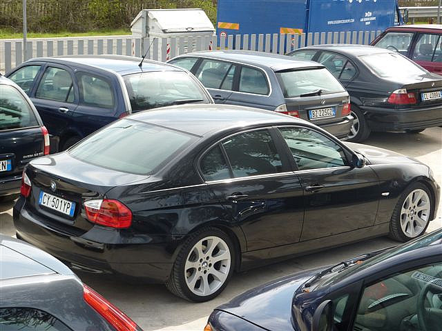 bmw320 kradja Nis